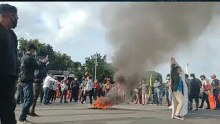 Aksi Mahasiswa Tuntut Rezim Jokowi Mundur Sempat Ricuh Di Depan Istana Negara