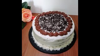 Torta al cioccolato e crema al mascarpone senza glutine.