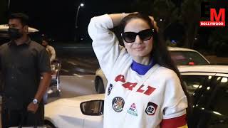 Super cool Ameesha Patel and Kuunal Goomer spotted seen leaving for bangkok for wife Shamlis birthda