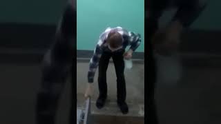 Это сколько надо выпить, что бы так колбасило :)))))) ржака. ПЬЯНКА ЭТО  ЗЛО