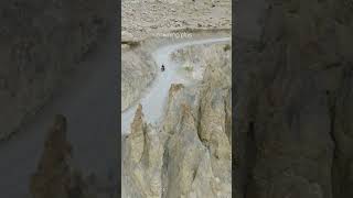 Thrilling Spiti valley of Himachal pradesh India 🇮🇳  #shortvideo #spitivalley #spitiride #bikelover