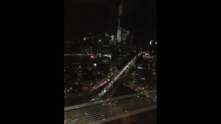 Brooklyn bridge time lapse at night! Including reflecting people