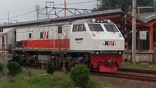 Loko Ngebul Tipis!Hunting Sore Hari Bulan Ramadhan Ka Jarak Jauh & Krl Commuterline Lintas Bekasi P1