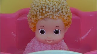 콩콩이의 머리와 옷을 크런치 액체괴물로 만들어요! Make the baby doll heads and clothes into crunch slime.