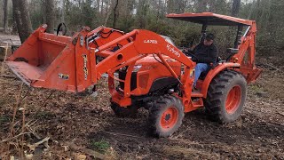 KUBOTA L4701 FRONT LOADER