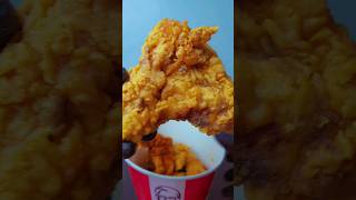 KFC #shorts #food #burger #kfcfriedchicken #kfc #crunch #munch #shortsvideo