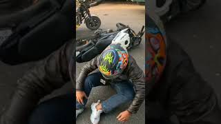 Bike crash hogya 😱 🔥 #duke390topspeed #bikecrashing #ytshorts