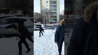 новый год время чудес #зима #весело #снежки #снег #shorts #video #thehatters #друзья #кайф