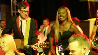 Girl To Roam - Function / Corporate / Wedding / Party Band Live - Corporate Awards Ceremony