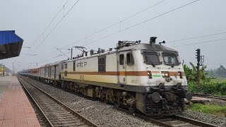 Madly Whining WAP7 Asansol-Howrah Agnibina Superfast Express Attacks Begampur at 130 Kmph..