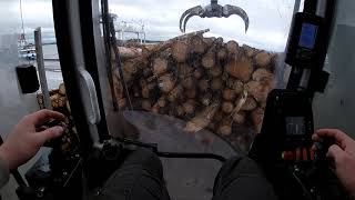 Unloading a load of Energywood from a Timbertruck #4