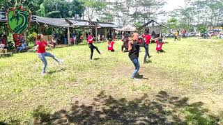 Flashmob Sanggar Pemburu Rimba Temanggung Pasar Tani Kranggan