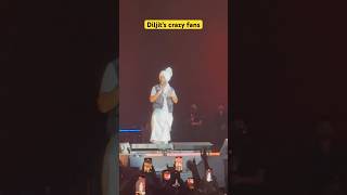 Diljit’s crazy fan following #fans #diljitdosanjh #jaipur #concert