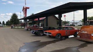 ￼ general lee vs smokey and the  bandit ￼