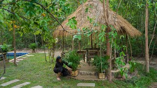 Girls Build Out Door Setting Area, Solo Bushcraft Skills