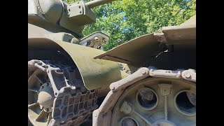 Załadunek czołgów T-34 i T 34-85. Muzeum Polskiej Techniki Wojskowej