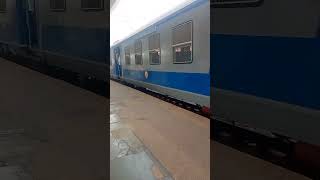 01747 Varanasi City Bhatni Memu #highspeedtrainjourney #train #railway