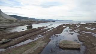 Zumaia - Flysch rocks spectacular in low tide / en marea baja