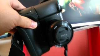 Sony A6000 Neewer Battery Grip Review Part 1