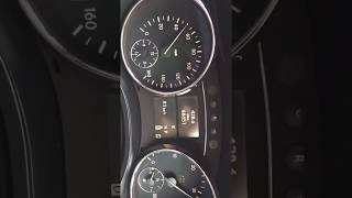 Mercedes-Benz R320 CDI Acceleration (sideways)