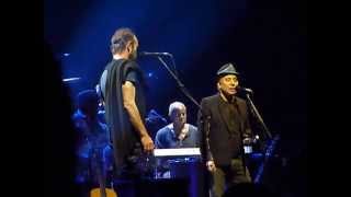 Paul Simon and Sting - Bridge Over Troubled Water (Live)