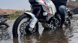 Washing my Desert X and the Hypermotard 950SP!