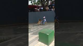 Aa Didit & Teteh Devika Naik Becak mini Takoci Part.1