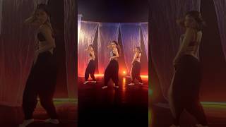 Sheila Ki Jawani - Tees Maar Khan | Dance #shorts | Sonali Bhadauria | #trendingonshorts