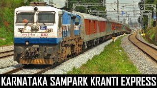 Colourful LOCO and TRAIN !! KARNATAKA SAMPARK KRANTI Express | Indian Railways