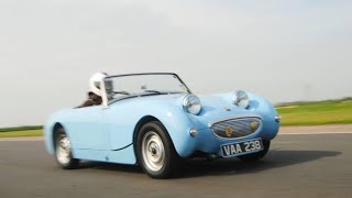 Driving a 1959 BMC Austin Healey Frogeye Sprite