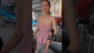 Chicken Noodles In Bangkok Thailand THAI GIRLS EXTREMELY HUGE 🇹🇭 #streetfoodthai   #bangkok #thai