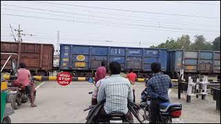 High Speed WAG 9 Crossing Railway Gate