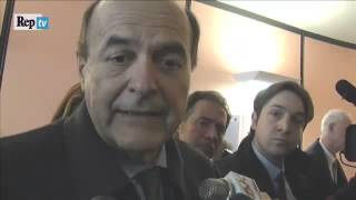 Bersani: "Renzi offre posti in lista in cambio del voto? Non tutto si può comprare"