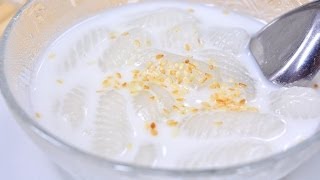 Thai Dessert - Glutinous Rice Flour Dumplings in Coconut Milk (Krong Krang Nam Ka Ti)