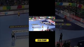 Golazo de cadera de Felix Claar en la EHF EURO 2024