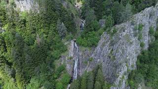 Дрон набира водопад (Canyon of Waterfalls from above)