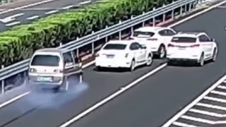 Chinese Drivers Accident Compilation 231118-19