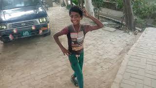 chhote bacche ka dance