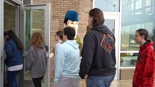 Madison High tours Jackson College