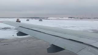 Полет из Москвы в Самару на Сухой Суперджет/Flight from Moscow to Samara on Sukhoi Superjet RA-89022