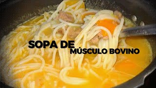 Sopa de músculo bovino com legumes | caldo para inverno