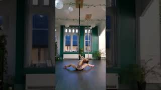 How to pole dance? Pole impro -pole flow -pole dancing