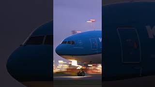 KLM Boeing 777-200ER Takeoff runway 36L after sunset  #planespotting #aviation #ytshorts #plane #yt