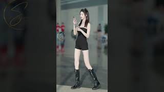 beautiful girl chinese street fashion  #shorts #trending #trendingshorts #shortvideo #beautiful