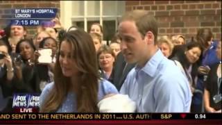 Kate Middleton Royal Baby FIRST APPEARNECE! Prince Williams and Kate Middleton Leave Hospital