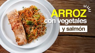 Arroz con vegetales y salmón