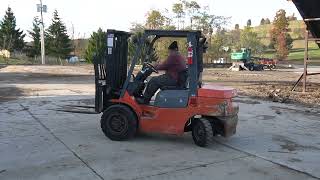 300 - 2005 Toyota 7FDU32 Forklift