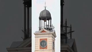 El reloj de la puerta del sol #curiosidades #españa