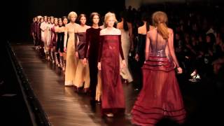 Дарья Шаповалова на показе Marios Schwab F/W 2013