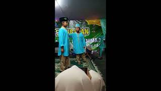 Syamsul di dandanin seperti emak emak,mantap anak bapa ni.